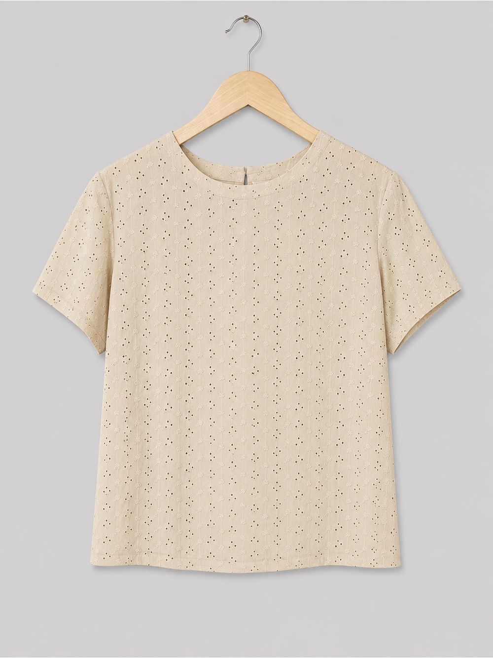 Orvis Eyelet Embroidered Beige Short Sleeve Blouse Cottagecore Minimalist Shirt